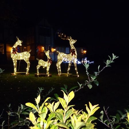 Oakwrights Apartment Terling Bagian luar foto