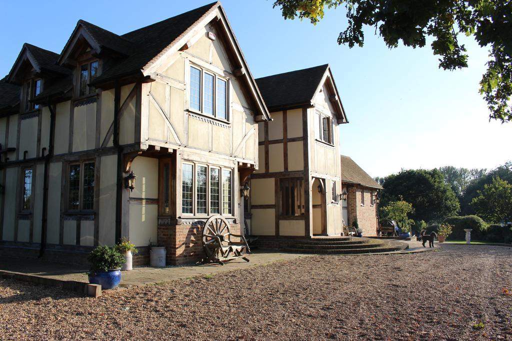 Oakwrights Apartment Terling Bagian luar foto
